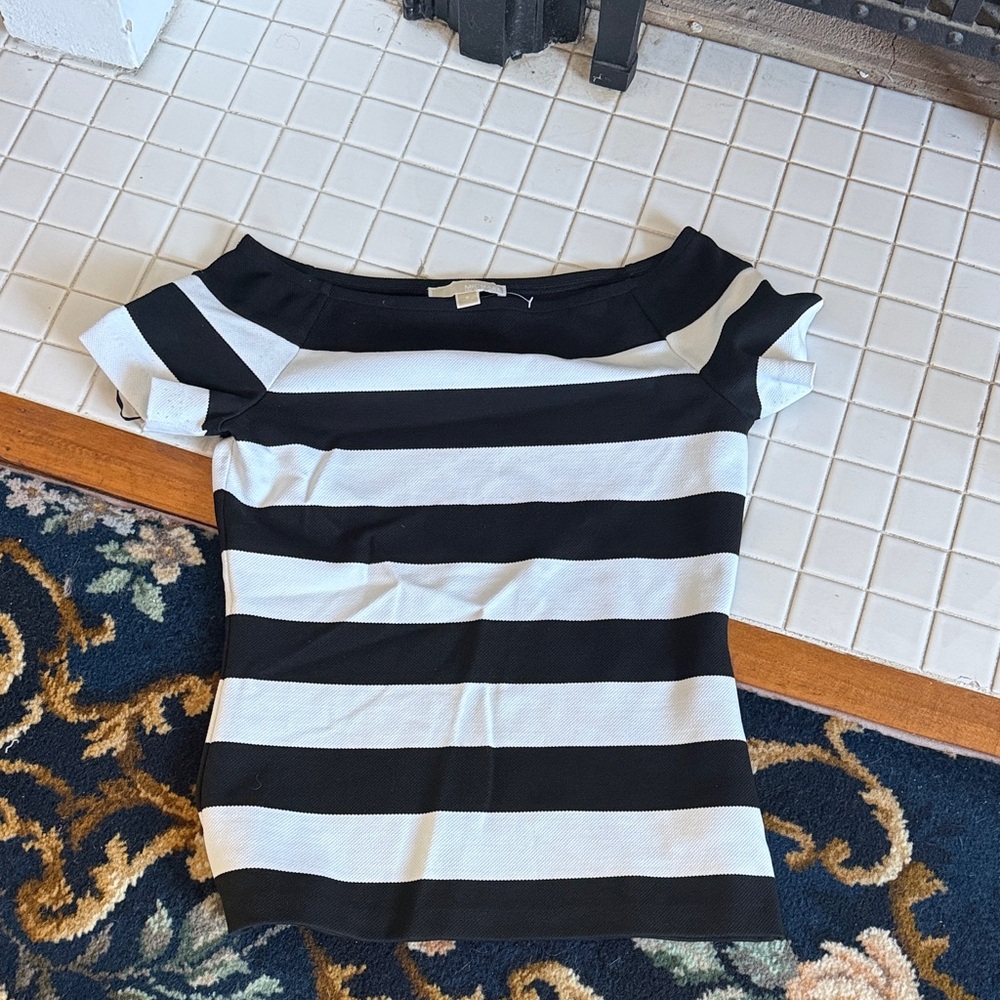 MICHAEL Michael Kors Black and White‎ Striped Top- NWOT
